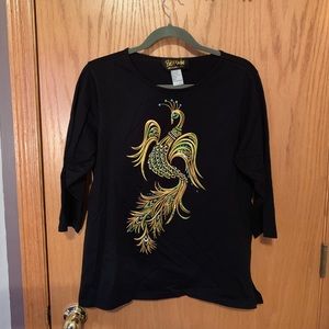 Black Quarter Sleeve Top With Peacock Design M